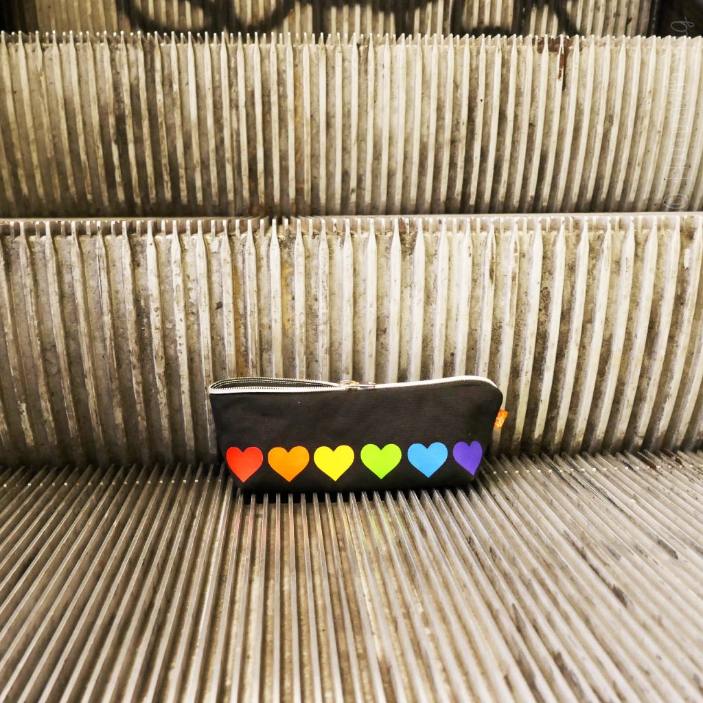 Bügelbild Herzen Regenbogen Plott