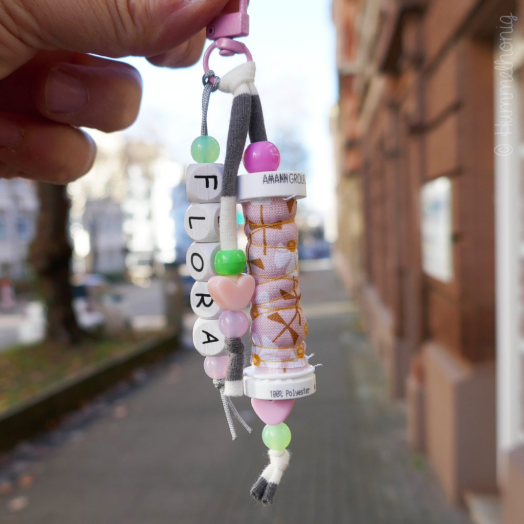 Anhänger Nähgarnrolle