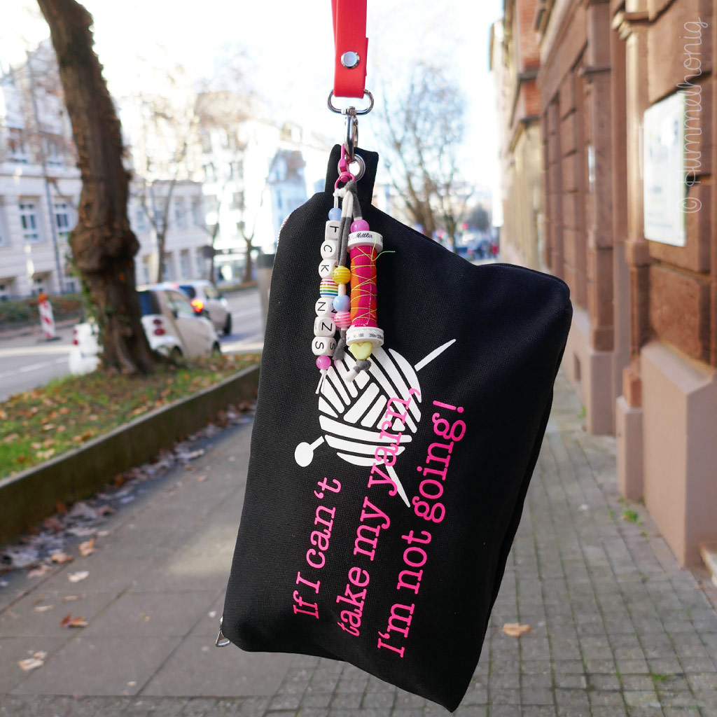 Anhänger Nähgarnrolle